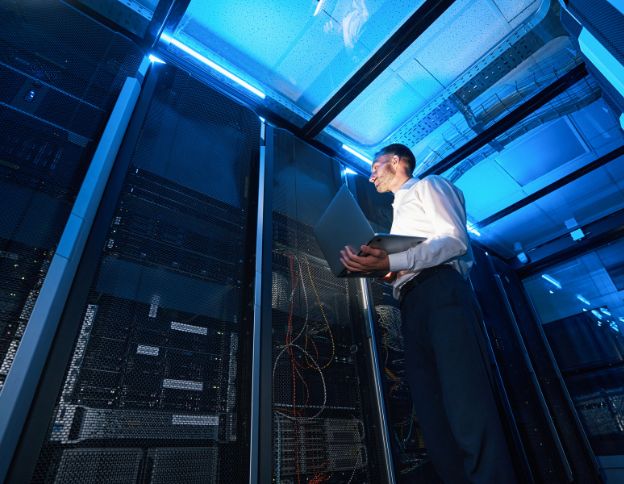 Backup Solutions for Data Security in Data Centers.