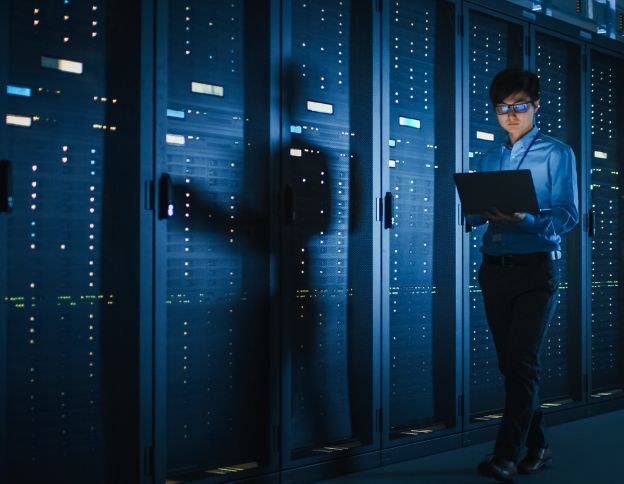 Cloud integration in data centers for AI and ML development.