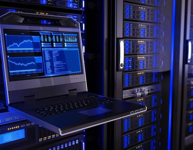 SAN infrastructure with high-performance servers and storage devices.